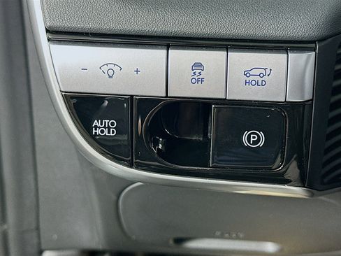 Used 2024 Hyundai Ioniq 5 SEL image 17