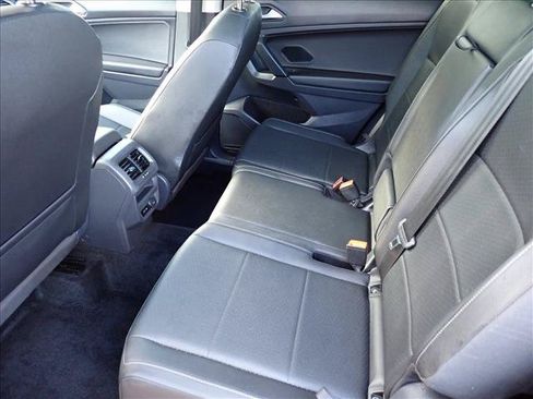 Used 2019 Volkswagen Tiguan S FWD image 10