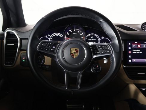 Used 2022 Porsche Cayenne GTS image 39