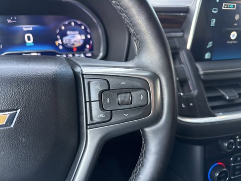 Used 2023 Chevrolet Suburban Premier image 34