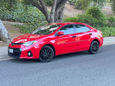 Used 2016 Toyota Corolla S Special Edition FWD image 1