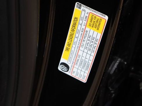 Used 2024 GMC Sierra 1500 Denali RWD image 34