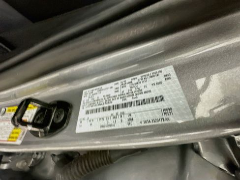 Used 2022 Ford F150 Lariat AWD/4WD image 12