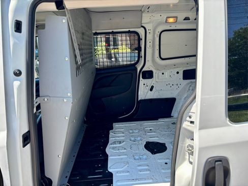 Used 2018 RAM ProMaster City Tradesman SLT FWD image 21