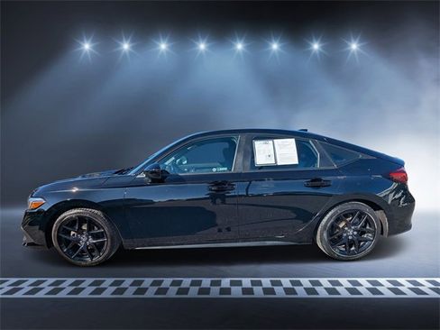 Used 2023 Honda Civic Sport image 6