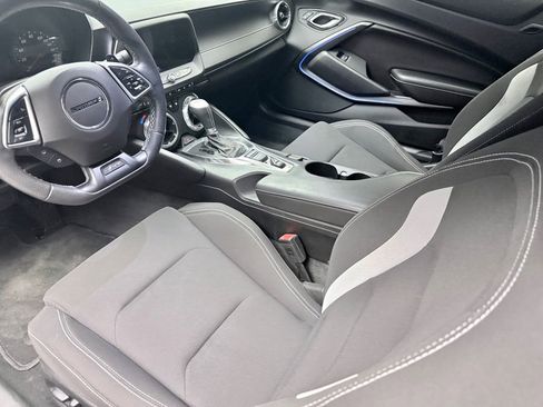 Used 2017 Chevrolet Camaro SS image 9