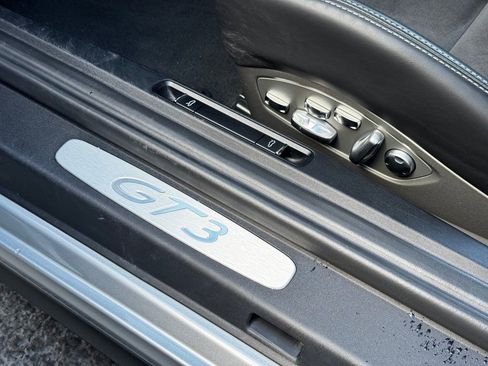 Used 2018 Porsche 911 GT3 image 18