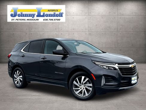 Used 2022 Chevrolet Equinox LT image 1