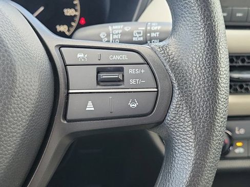 Certified 2024 Honda HR-V LX image 20