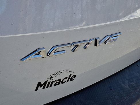 Used 2025 Ford Escape Active AWD/4WD image 30
