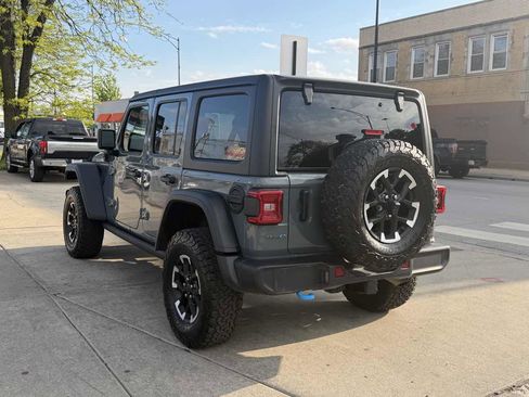 Used 2025 Jeep Wrangler Unlimited Rubicon 4xe AWD/4WD image 7