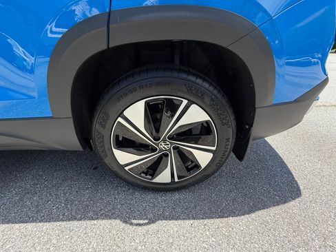 New 2026 Volkswagen Taos SE AWD/4WD image 22