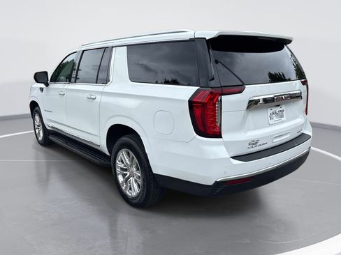 Used 2023 GMC Yukon XL SLT AWD/4WD image 6