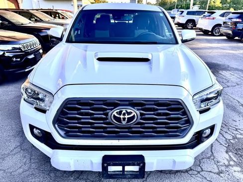 Used 2021 Toyota Tacoma TRD Sport AWD/4WD image 8