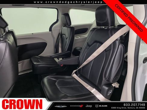 Certified 2024 Chrysler Pacifica Touring-L FWD image 19