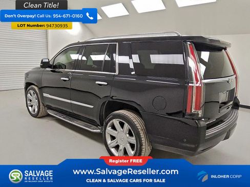 Used 2017 Cadillac Escalade Luxury image 3
