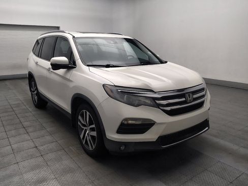 Used 2016 Honda Pilot Touring image 13