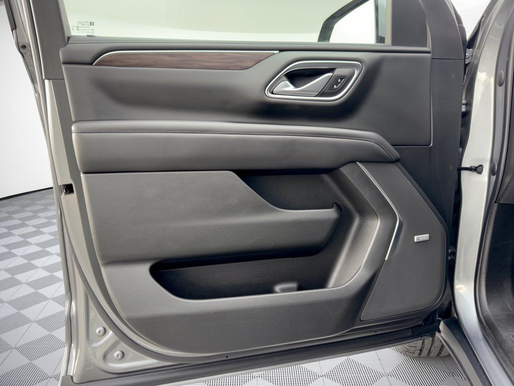 Used 2022 Chevrolet Tahoe Z71 AWD/4WD image 14