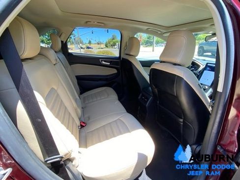 Used 2021 Ford Edge SEL w/ Convenience Package AWD/4WD image 17