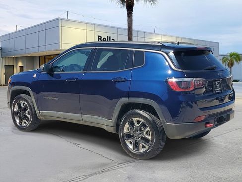 Used 2018 Jeep Compass Trailhawk w/ Leather Interior Group AWD/4WD image 3