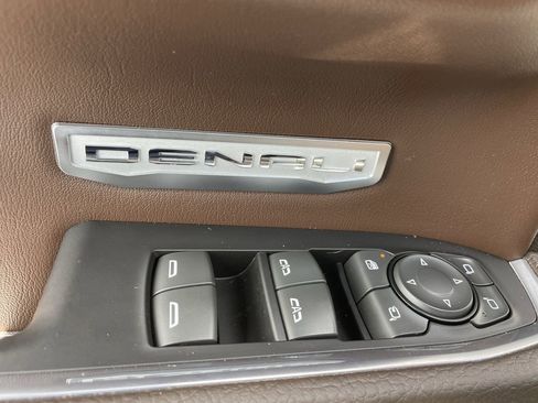 Used 2023 GMC Sierra 1500 Denali image 17