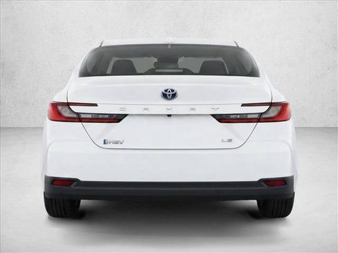 Used 2025 Toyota Camry LE FWD image 6