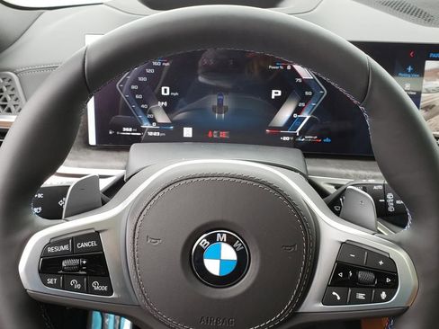 New 2026 BMW X5 M60i image 23