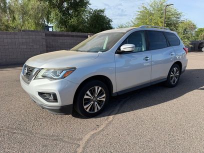 Used 2017 Nissan Pathfinder SV