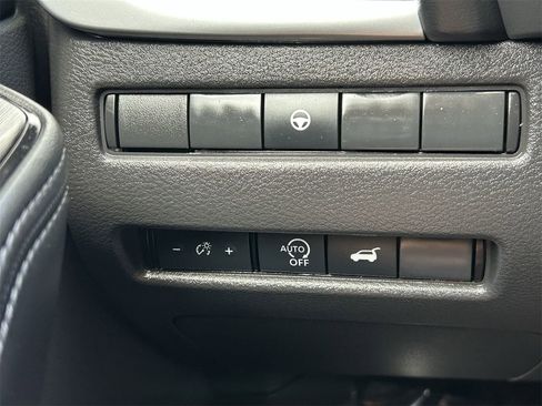 New 2026 Nissan Rogue SV image 31