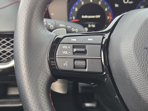 Certified 2025 Acura ADX A-Spec image 27