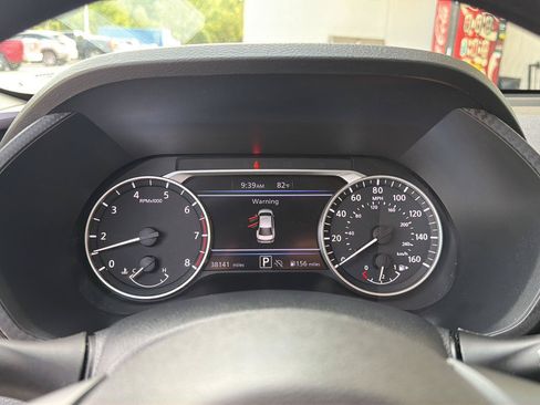 Used 2025 Nissan Sentra SV FWD image 23