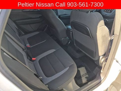 Used 2023 Chevrolet TrailBlazer LT FWD image 15