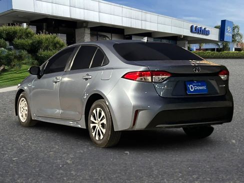 Used 2020 Toyota Corolla LE image 6