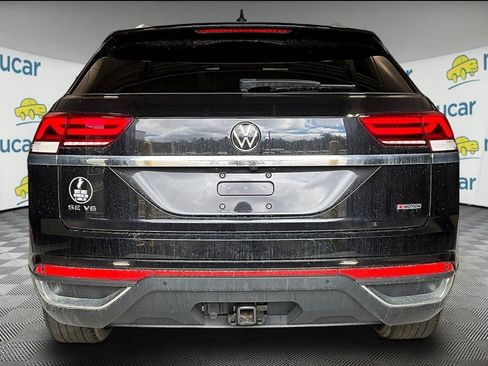 Used 2022 Volkswagen Atlas Cross Sport SE image 4
