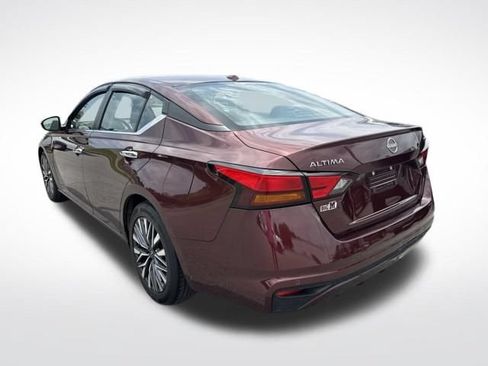Used 2023 Nissan Altima 2.5 SV FWD image 3