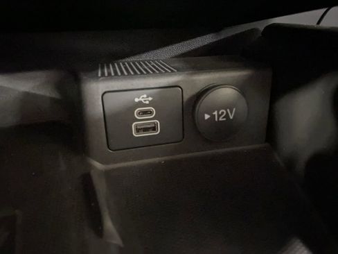 Used 2025 Ford Escape Platinum w/ Premium Technology Package image 28