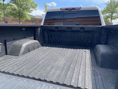 Used 2022 GMC Sierra 1500 AT4 w/ AT4 Premium Package AWD/4WD image 29