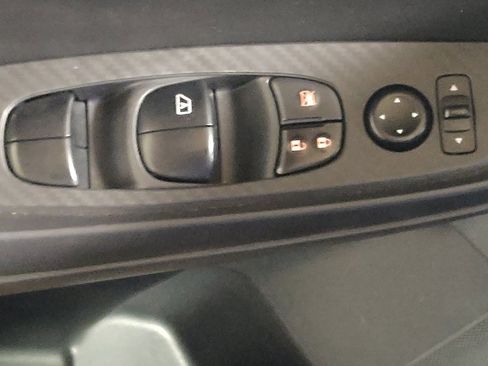Used 2021 Nissan Sentra SV FWD image 27