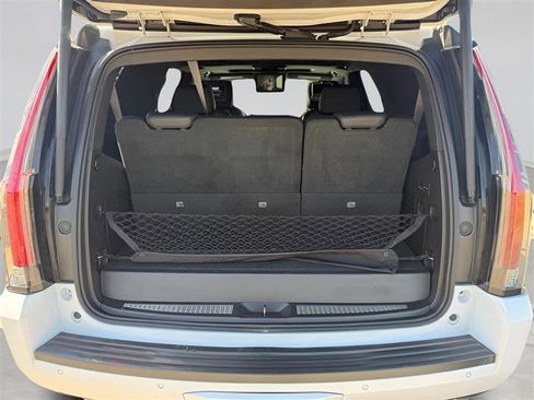 Used 2016 Cadillac Escalade Platinum image 15