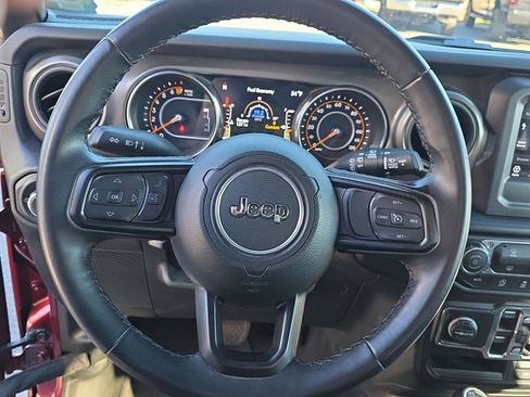 Used 2022 Jeep Wrangler Unlimited Sport image 20