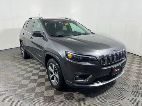Certified 2019 Jeep Cherokee Limited w/ Trailer Tow Group AWD/4WD image 1