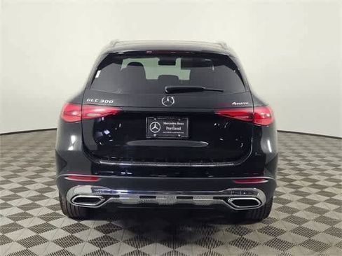 Certified 2025 Mercedes-Benz GLC 300 4MATIC image 13
