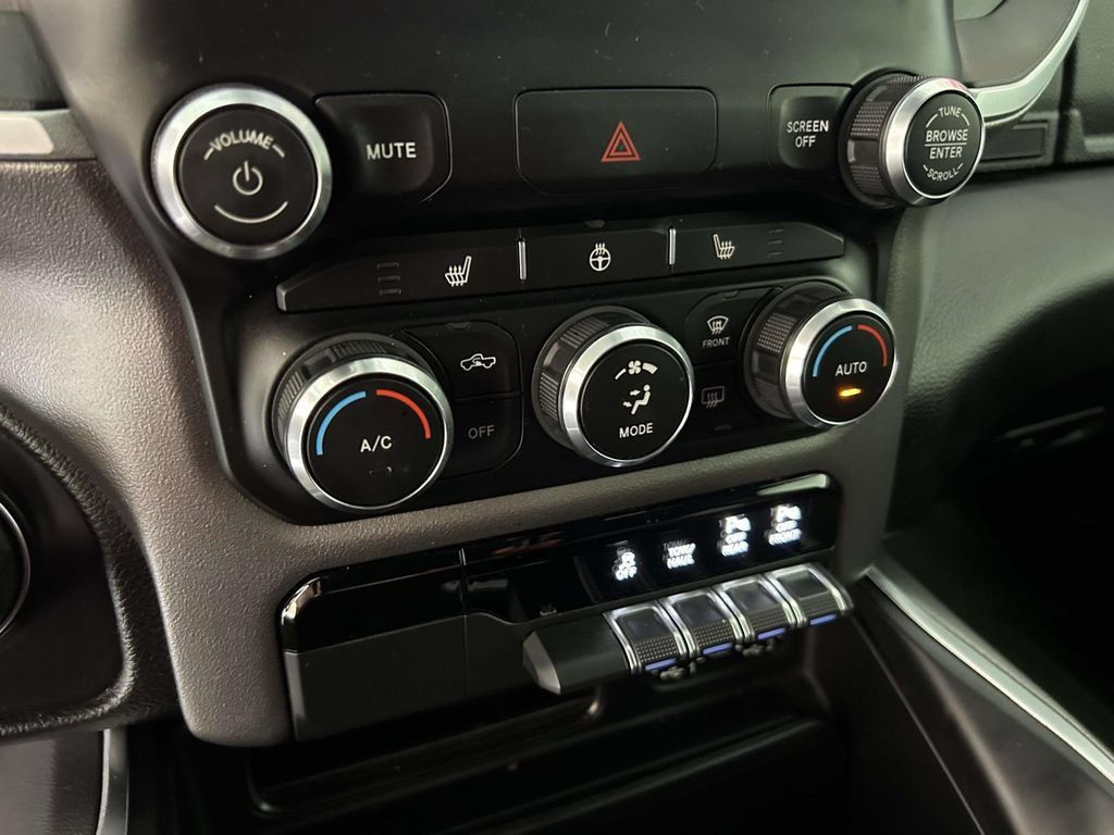 Used 2020 RAM 1500 Big Horn AWD/4WD image 24