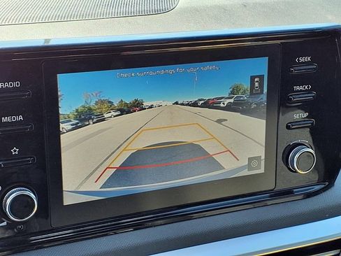 Used 2022 Kia K5 LXS FWD image 16