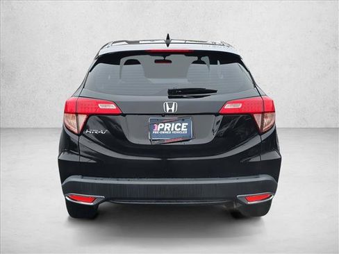 Used 2018 Honda HR-V LX image 6