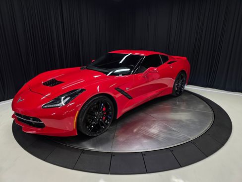 Used 2016 Chevrolet Corvette Stingray Coupe w/ 2LT Preferred Equipment Group RWD image 9