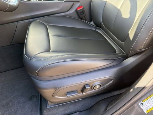 New 2025 Jeep Grand Cherokee L Limited image 13