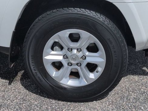 Certified 2020 Toyota 4Runner SR5 RWD image 11