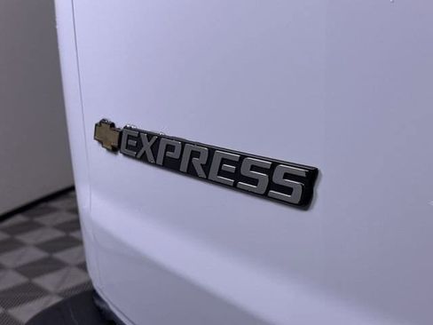 New 2025 Chevrolet Express 2500 w/ Driver Convenience Package RWD image 29