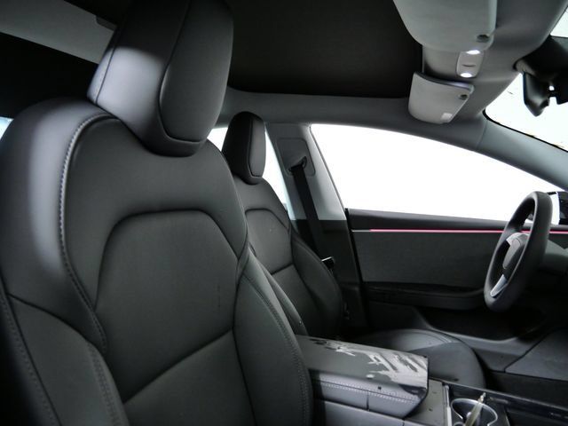 Used 2025 Tesla Model 3 RWD image 10